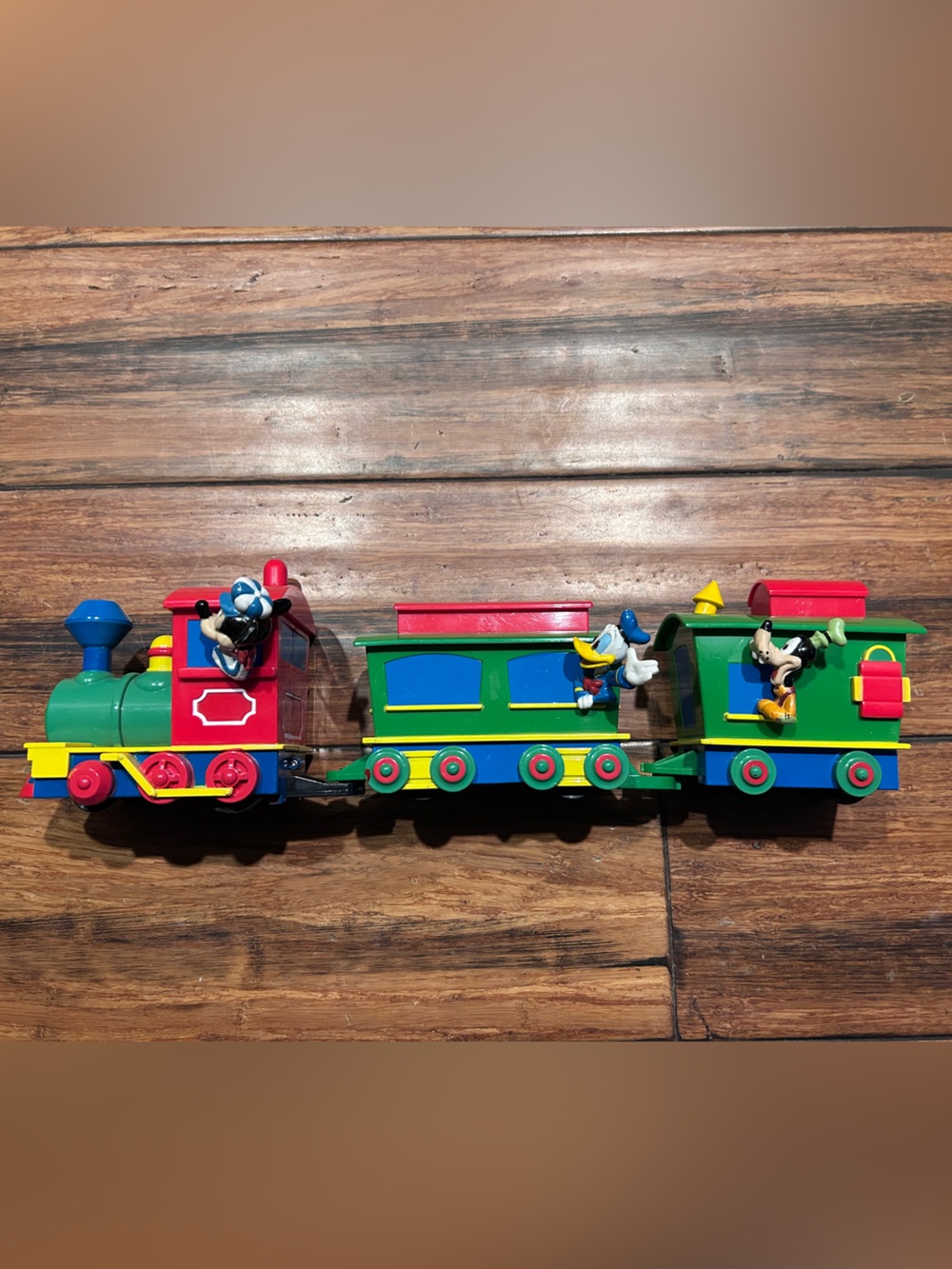 Disney Remote Control Toy Train. Mickey, Donald, Goofy.